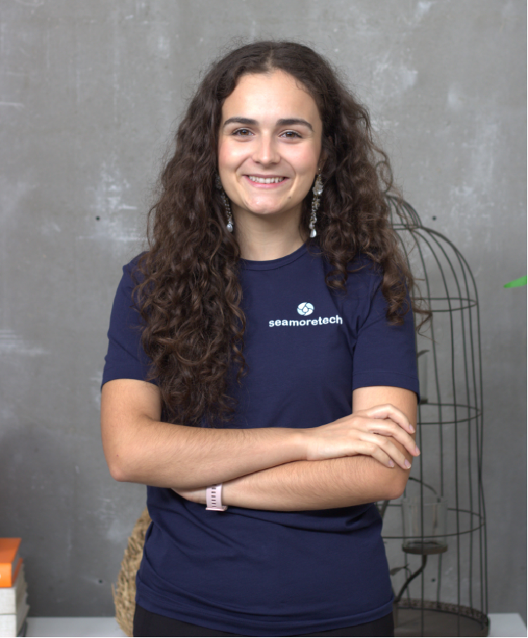 Finance & Market Analyst